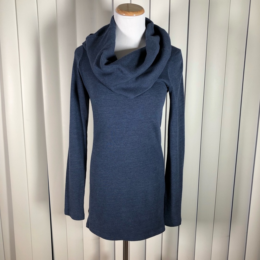 Comfy, Navy cowl neck Converse sweater